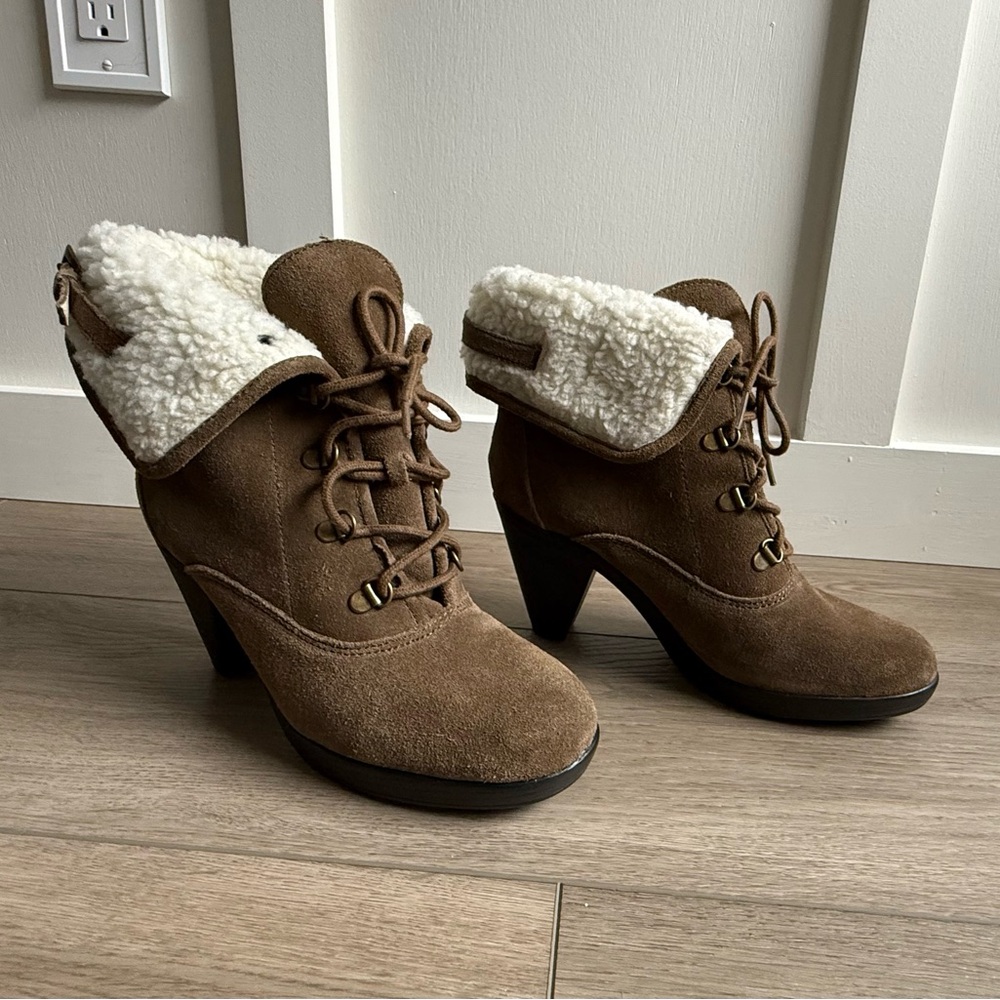 AEROSOLES Brown Suede Heeled Boots with Sherpa lining